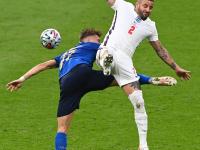 开云体育官网-精湛足球技艺赛场上获胜绝对优势