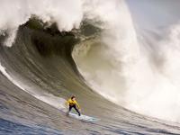 开云APP-亚洲之光！黄喜灿关键回合不手软，里昂友谊赛力克澳大利亚展现球星价值