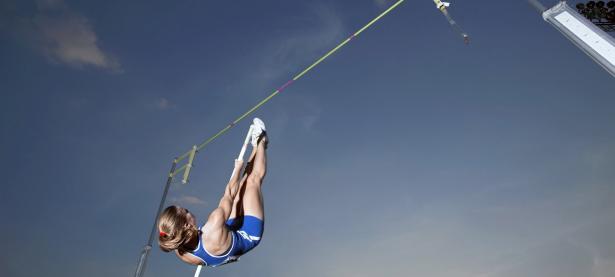 开云平台-绿茵场上的逆转与球台前的绝杀，当德国战车翻盘三狮军团，马龙用高光定义伟大