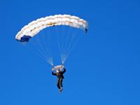 开云体育在线-橙色风暴席卷银石，红牛二队逆袭记与维斯塔潘的不可能超越