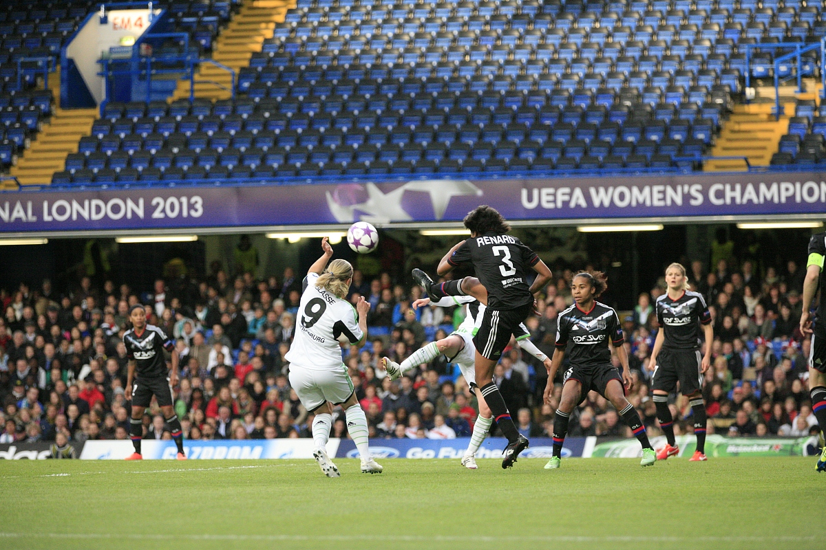 关于意大利豪强在国际赛事中展现完美表现的信息 关于意大利豪强在国际赛事中展现完美表现的信息