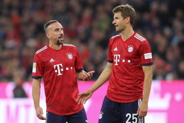 关于拜仁慕尼黑与阿贾克斯交锋，胜负扑朔迷离的信息