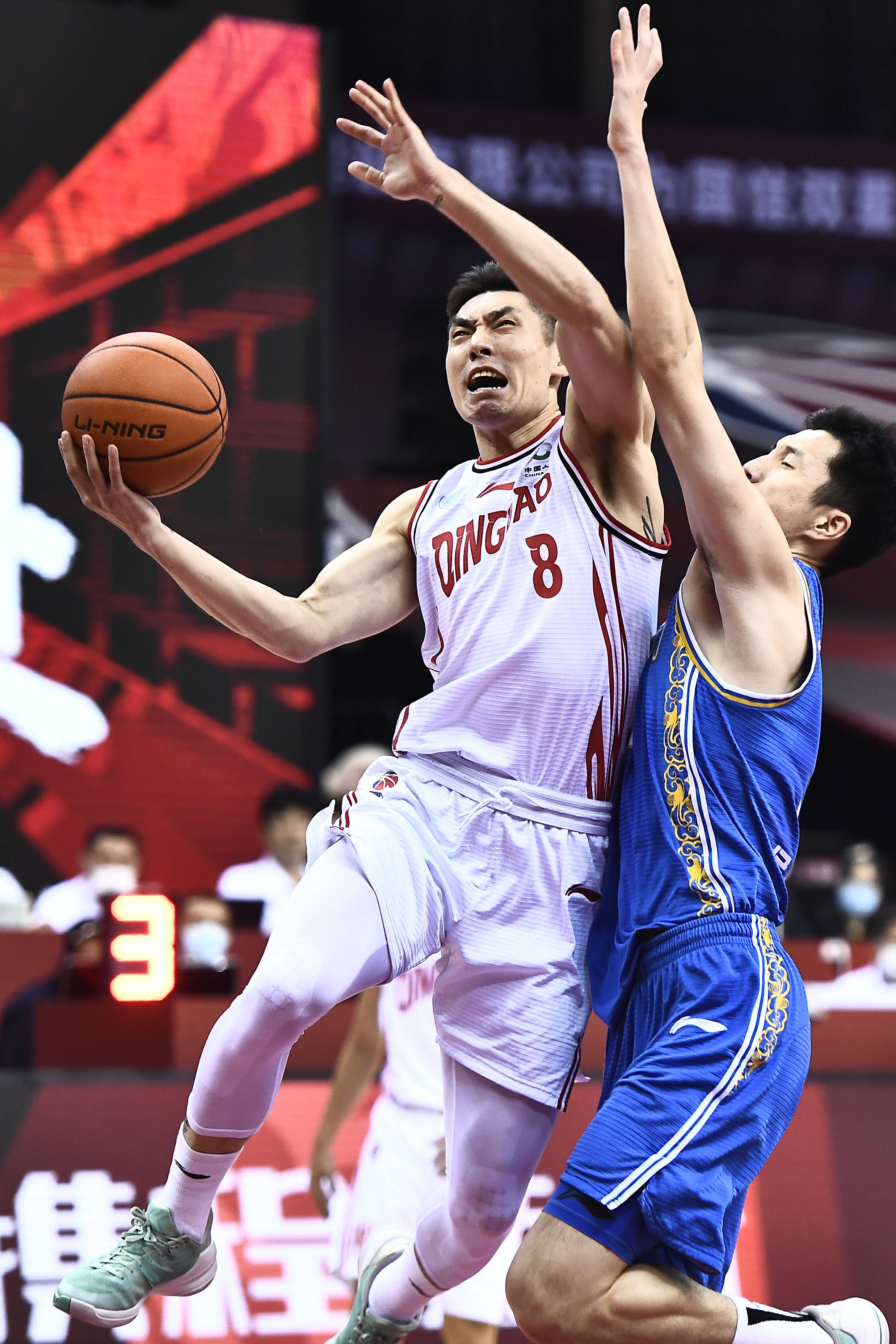 长春队在比赛中展现出团结合作的力量