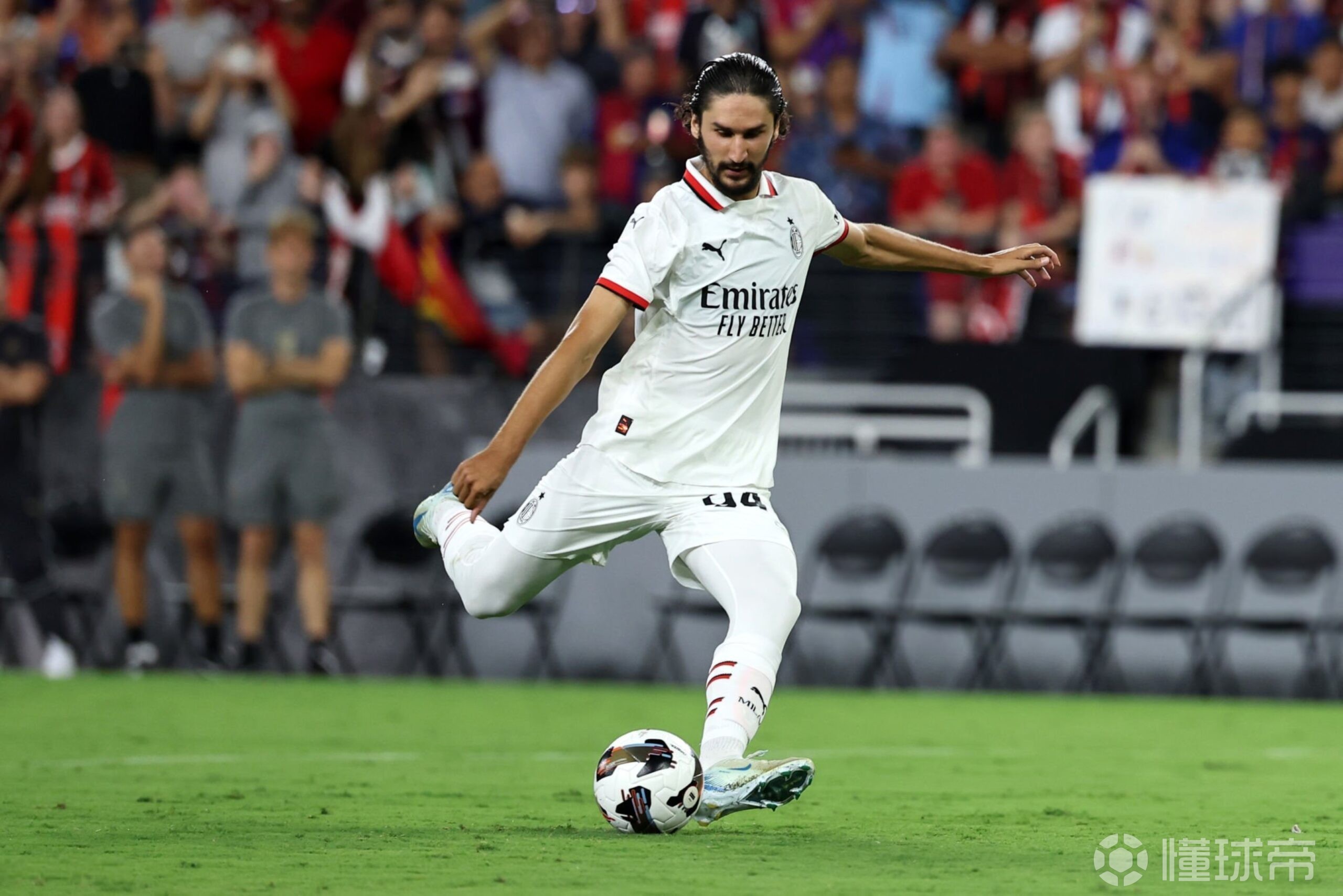 包含AC米兰球员备战下一场比赛，信心满满的词条