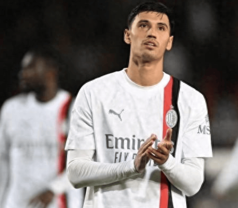 关于AC米兰主场逆转那不勒斯，继续保持不败的信息