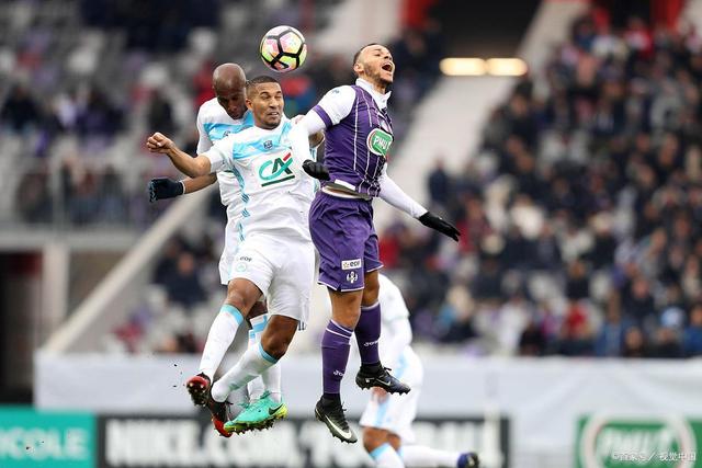 日本完胜马赛，伊布刷新纪录