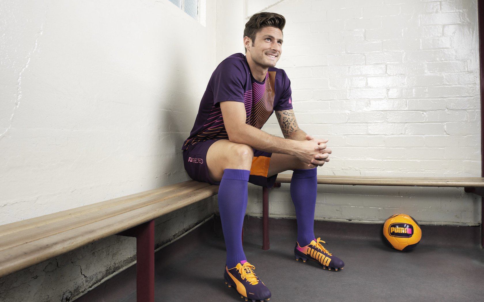 绿茵场上的逆转与球台前的绝杀，当德国战车翻盘三狮军团，马龙用高光定义伟大