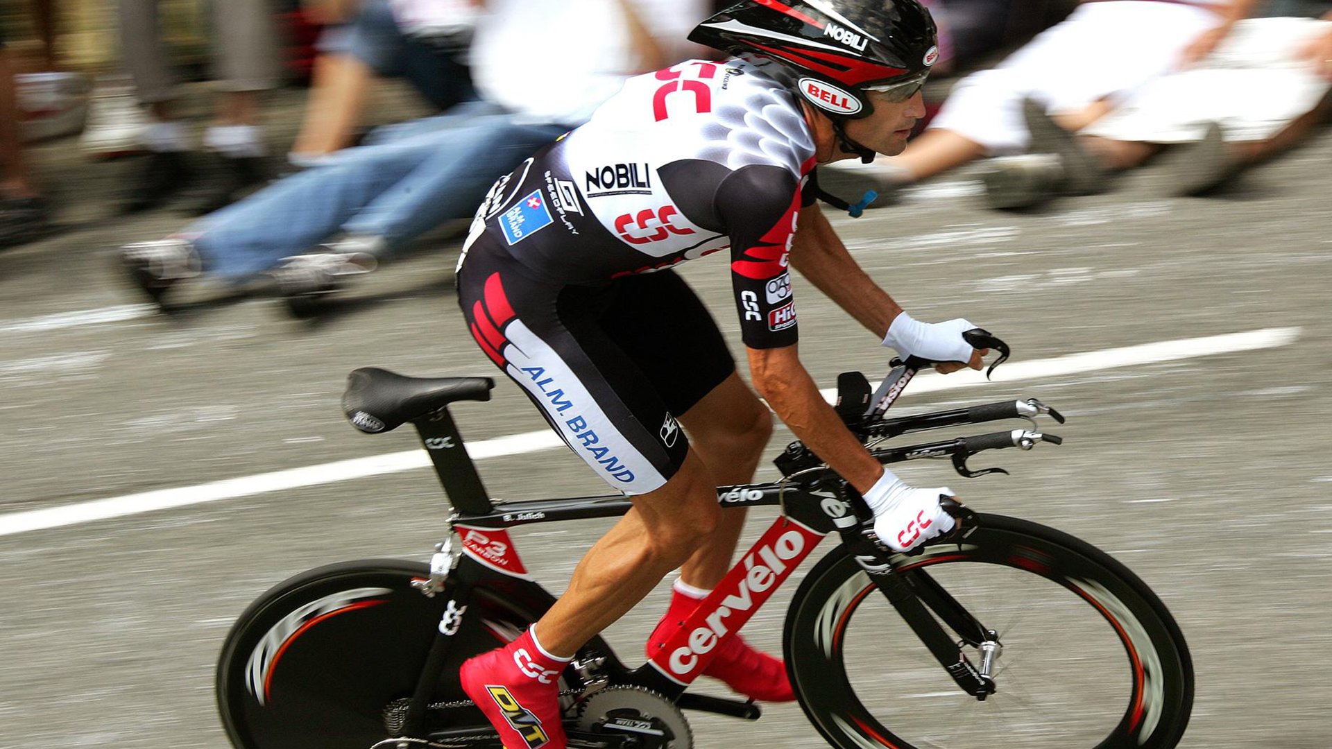 独行侠鏖战北京队,塔图姆点燃赛场,一场跨越文化的篮球盛宴